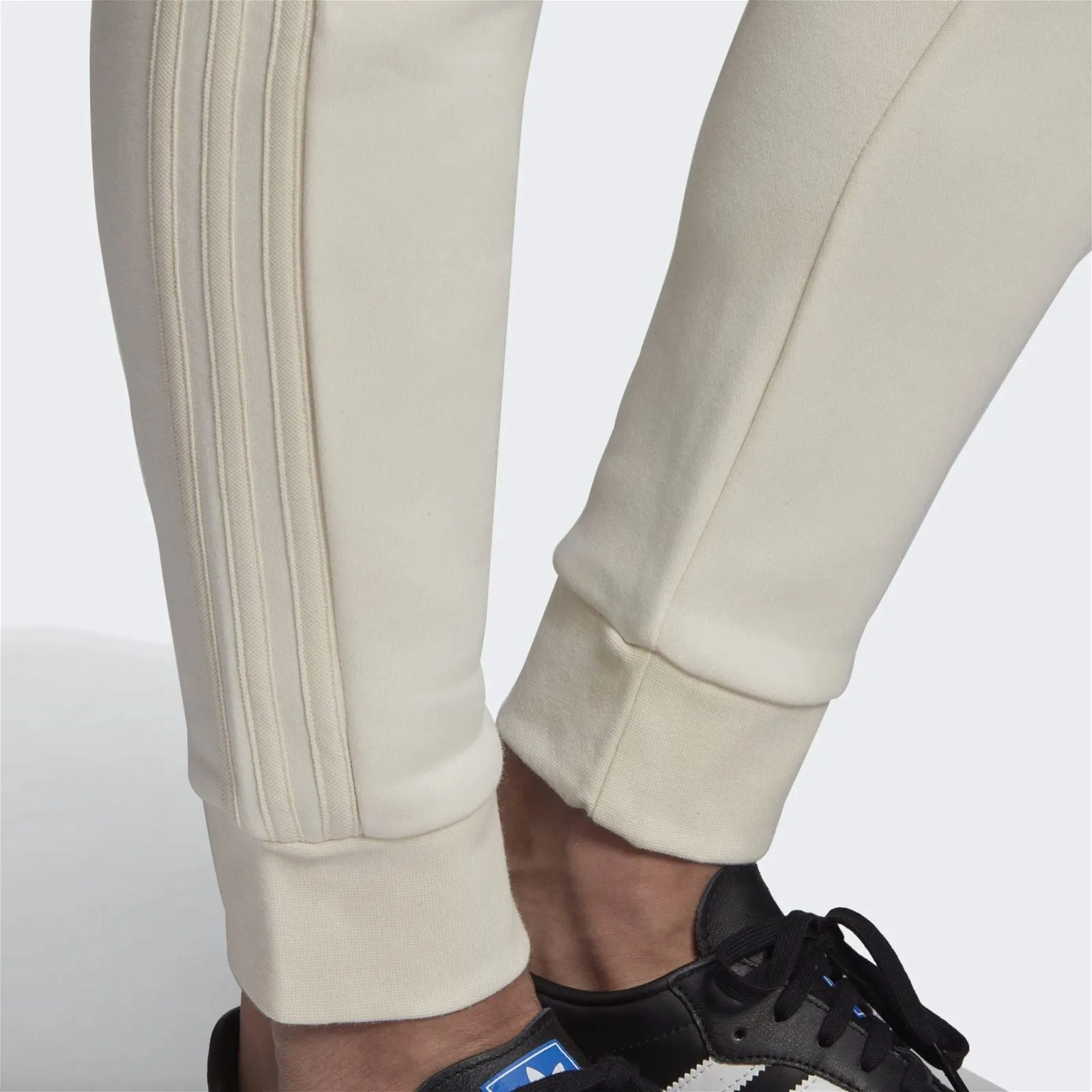 adidas Originals 3 Stripe Non Dyed Joggers - Off White