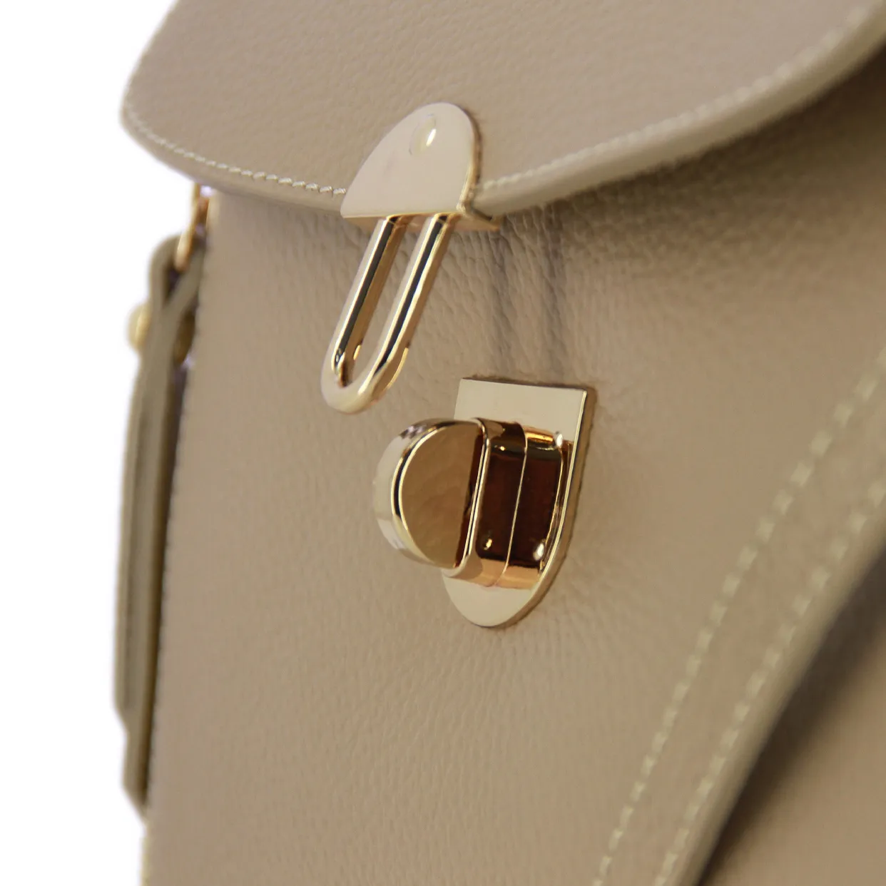 Signature Style Satchel -Tan