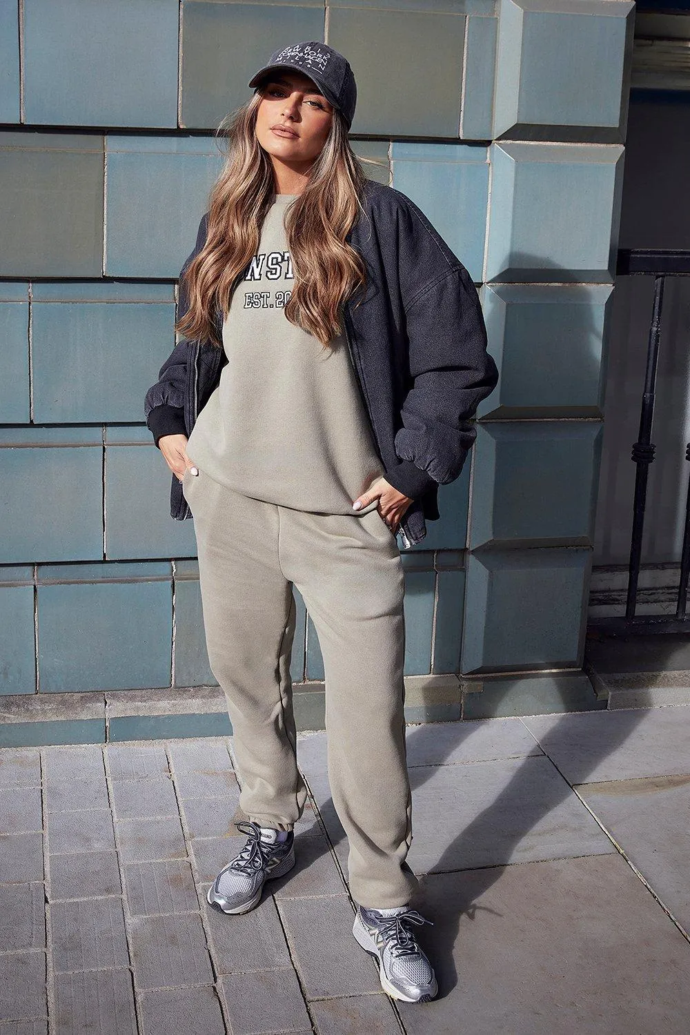 Tracksuits | Dsgn Studio Applique Sweatshirt Tracksuit | boohoo