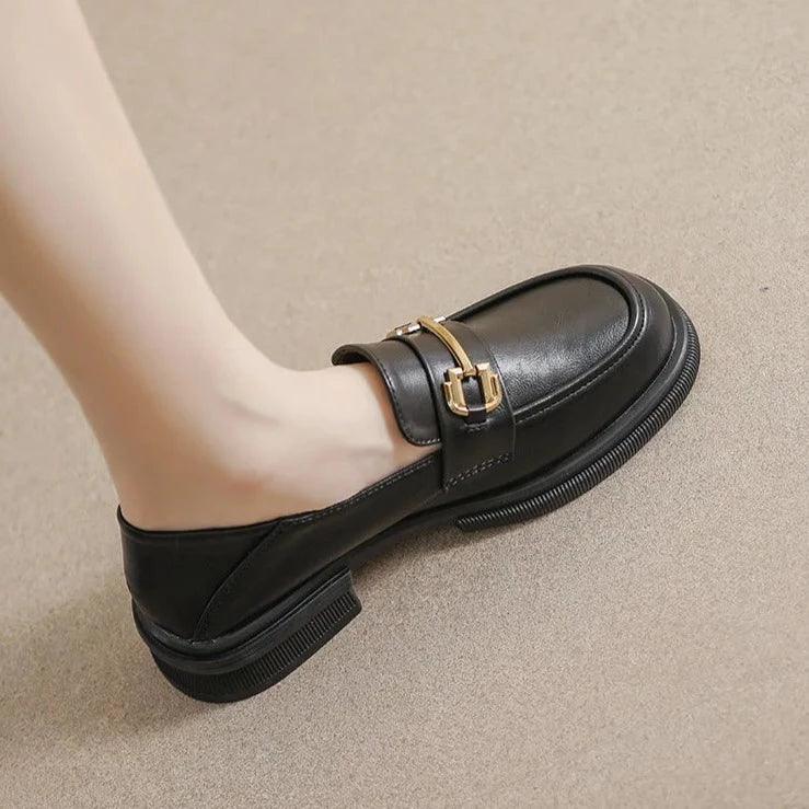 W105-6 Low Heel Outdoor Leather Loafers: Women's Casual Shoes