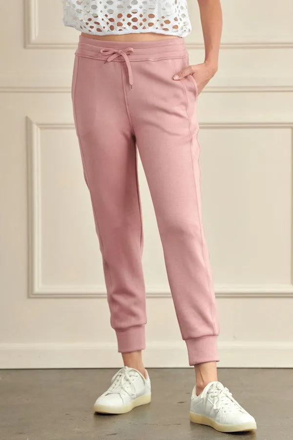 Women’s Sporty Chic Scuba Joggers