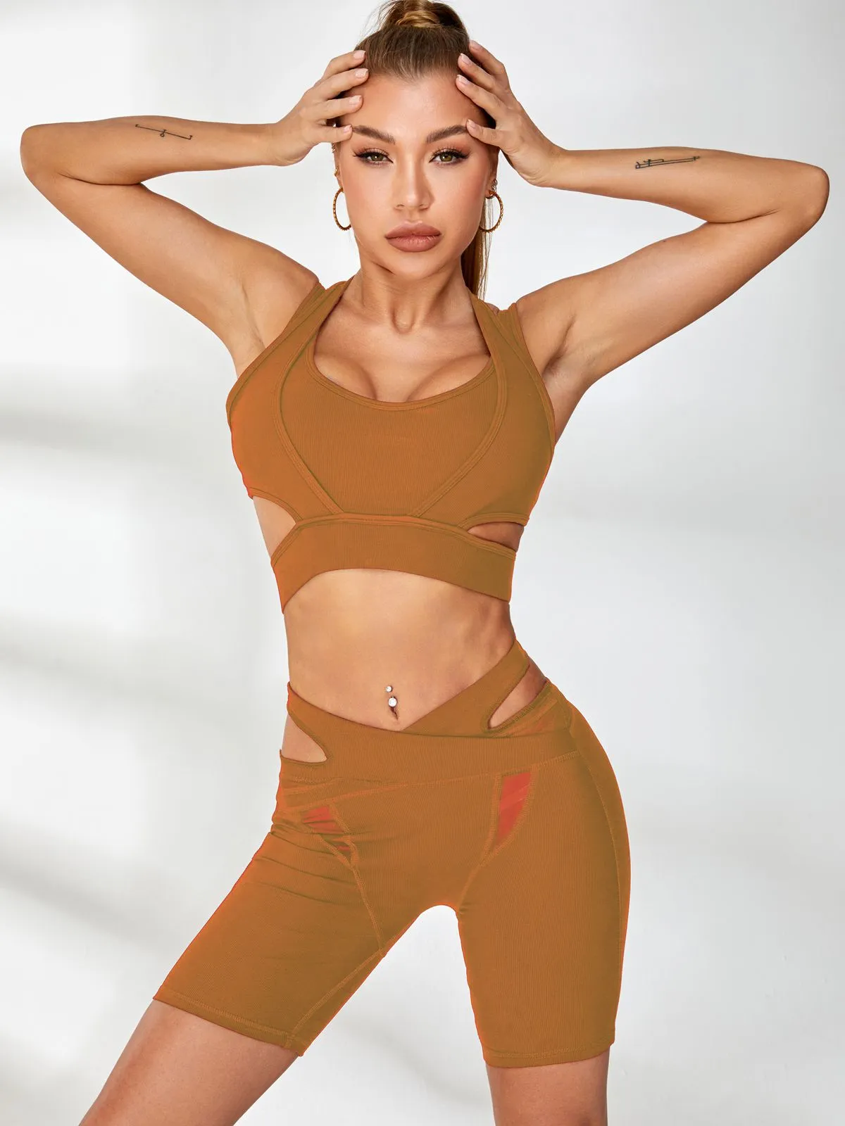 ZASUWA Female Ribbed Cutout Mesh Short Tracksuits