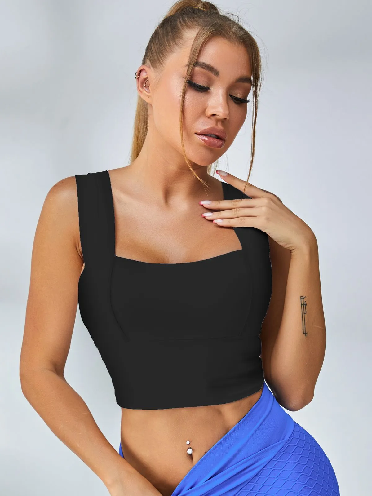 ZASUWA Female Wide Shoulder Strap Sports Bras